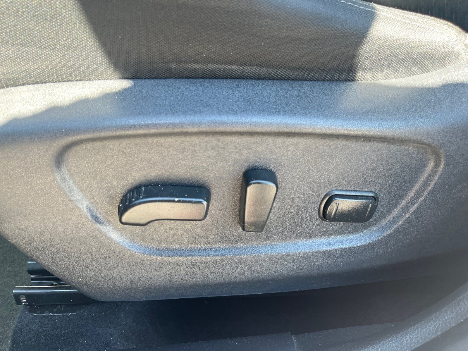 Used 2019 Nissan Rogue SV FWD image 20
