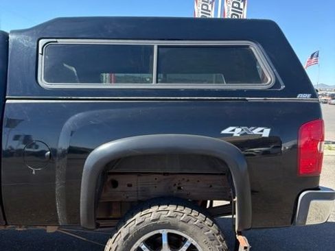 Used 2007 Chevrolet Silverado 2500 LTZ w/ Safety Package AWD/4WD image 7