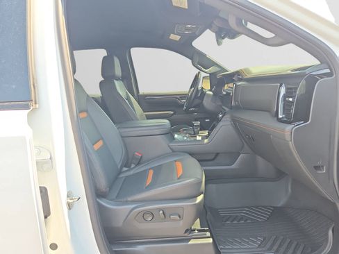 Used 2024 GMC Sierra 1500 AT4 w/ AT4 Preferred Package AWD/4WD image 15