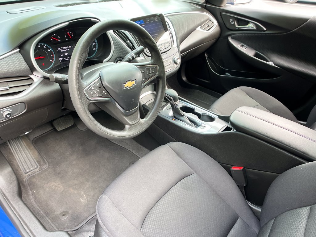 Used 2023 Chevrolet Malibu LT FWD image 10
