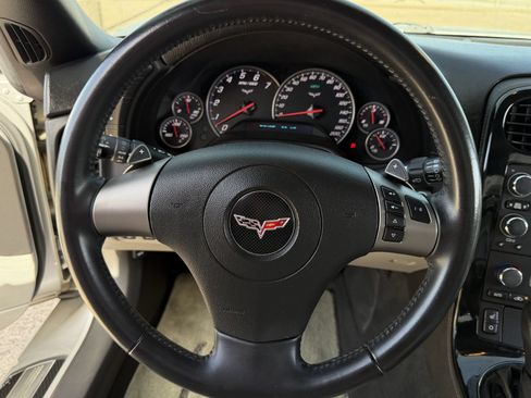 Used 2008 Chevrolet Corvette Convertible w/ Preferred Equipment Group RWD image 13