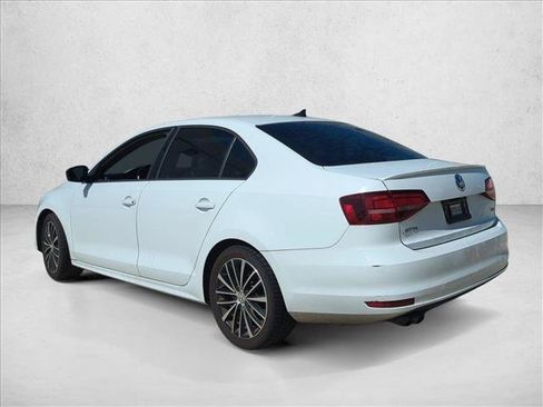 Used 2017 Volkswagen Jetta Sport FWD image 7