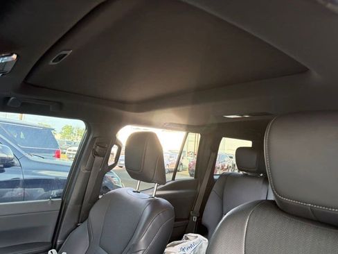 Used 2025 Lexus GX 550 w/ Cold Area Package AWD/4WD image 2