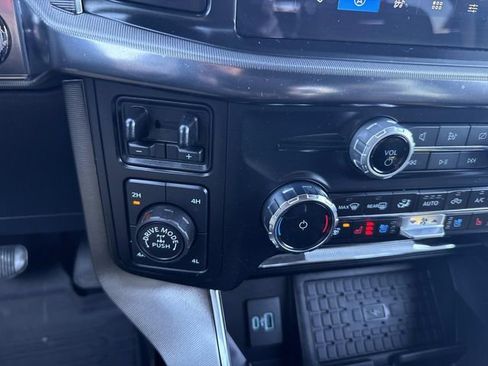 Used 2024 Ford F150 Platinum w/ FX4 Off-Road Package image 31