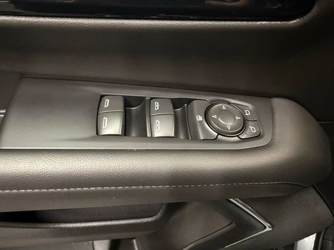 Used 2025 Chevrolet Tahoe LT AWD/4WD image 10