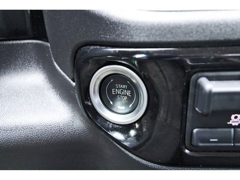 Used 2025 Chevrolet Silverado 1500 LT image 28