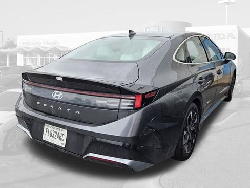 Used 2025 Hyundai Sonata SEL FWD image 6