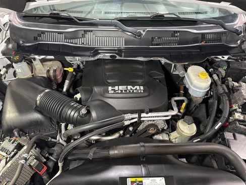 Used 2018 RAM 2500 Laramie AWD/4WD image 10