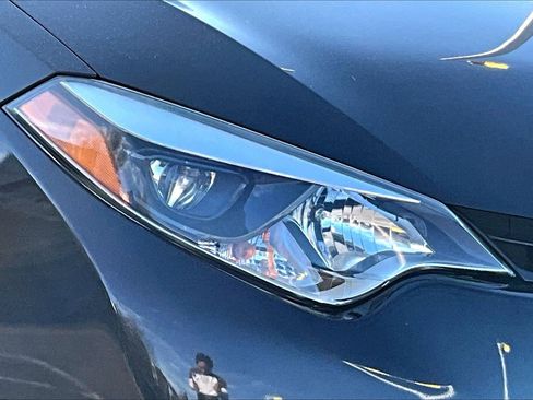 Used 2015 Toyota Corolla L image 24