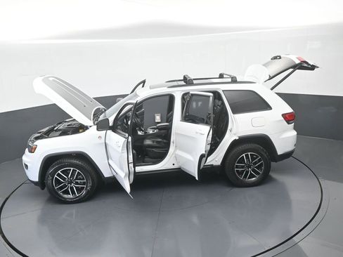 Used 2021 Jeep Grand Cherokee Trailhawk w/ Trailhawk Luxury Group AWD/4WD image 68
