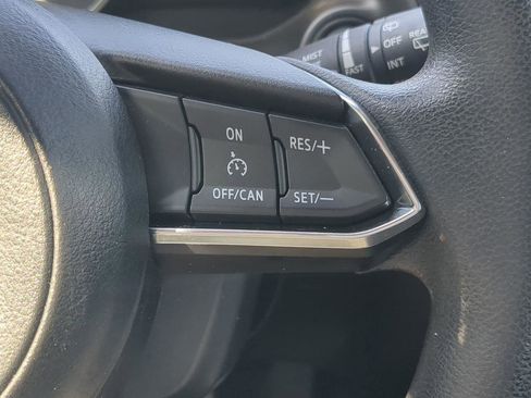 Used 2017 MAZDA MAZDA3 Sport image 21