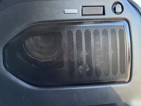 Used 2021 Jeep Renegade Latitude w/ Sun & Sound Group image 9