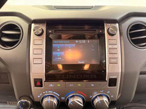 Used 2017 Toyota Tundra SR AWD/4WD image 20