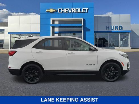 Used 2024 Chevrolet Equinox LS w/ LS Convenience Package AWD/4WD image 3