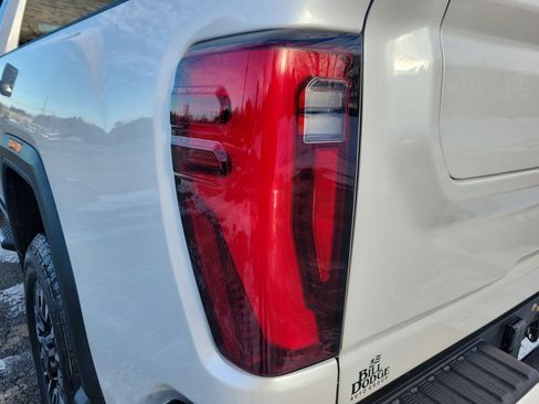 Certified 2024 GMC Sierra 2500 Denali Ultimate image 11