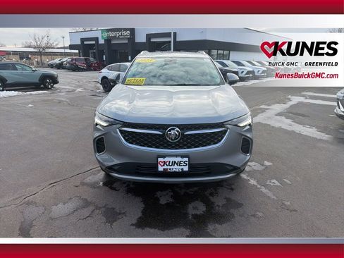 Used 2023 Buick Envision Avenir image 10