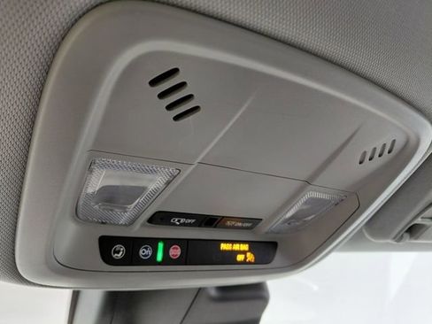 Certified 2025 Chevrolet Malibu LT image 35