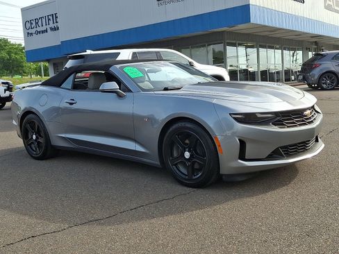 Used 2024 Chevrolet Camaro LT RWD image 32