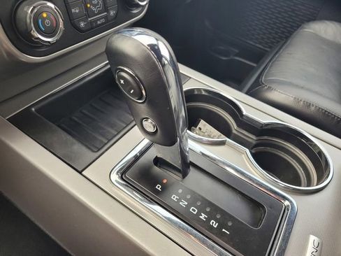 Used 2017 Ford Expedition Limited image 18