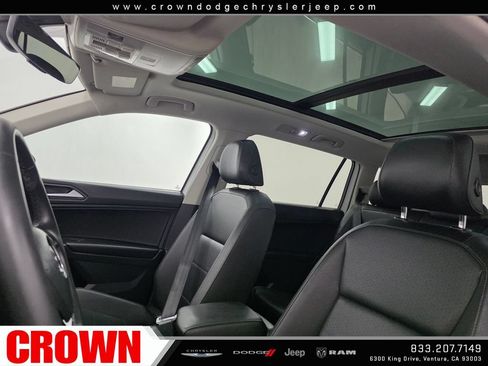 Used 2020 Volkswagen Tiguan SE FWD image 23