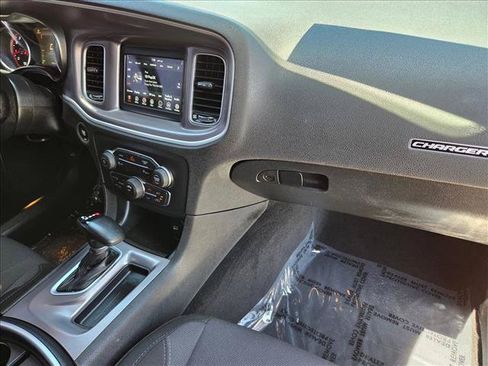 Used 2022 Dodge Charger SXT RWD image 20