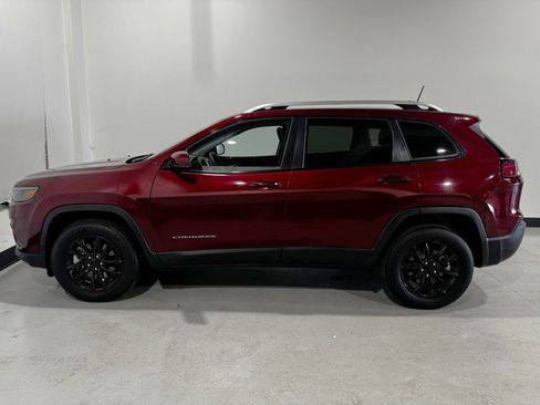 Used 2020 Jeep Cherokee Latitude Plus AWD/4WD image 13