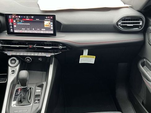 New 2024 Dodge Hornet R/T image 13