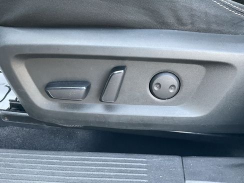 Used 2021 Nissan Rogue SV FWD image 9