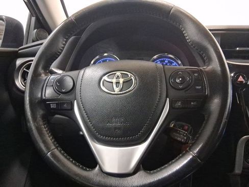 Used 2019 Toyota Corolla SE FWD image 21