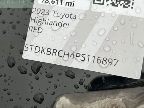 Used 2023 Toyota Highlander XLE image 23