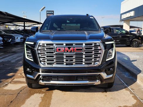 New 2026 GMC Yukon Denali w/ Sun & Power Step Package image 8