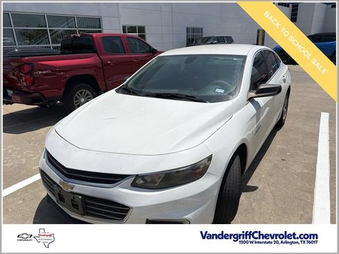 Used 2017 Chevrolet Malibu LS w/ LPO, Convenience Package 2 FWD image 1