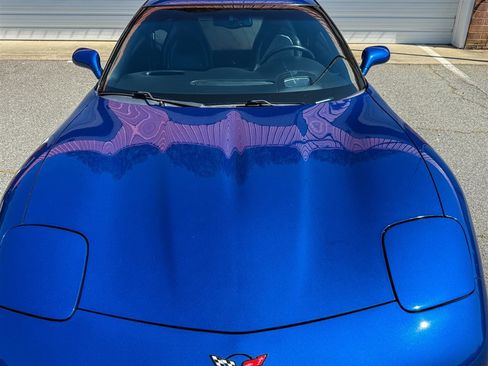 Used 2002 Chevrolet Corvette Z06 w/ Memory Pkg RWD image 11