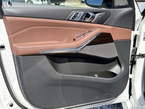 New 2026 BMW X5 xDrive40i w/ M Sport Package image 14