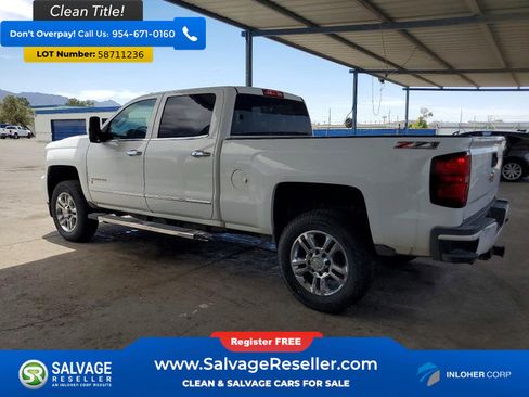 Used 2015 Chevrolet Silverado 2500 LT AWD/4WD image 3