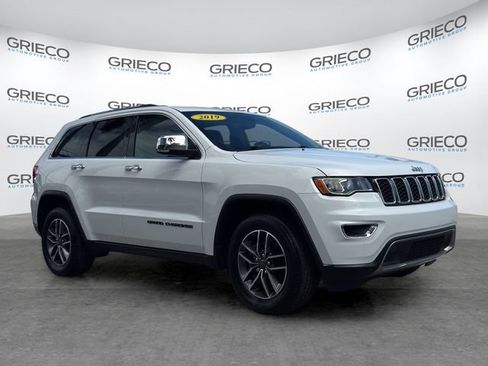 Used 2019 Jeep Grand Cherokee Limited RWD image 1