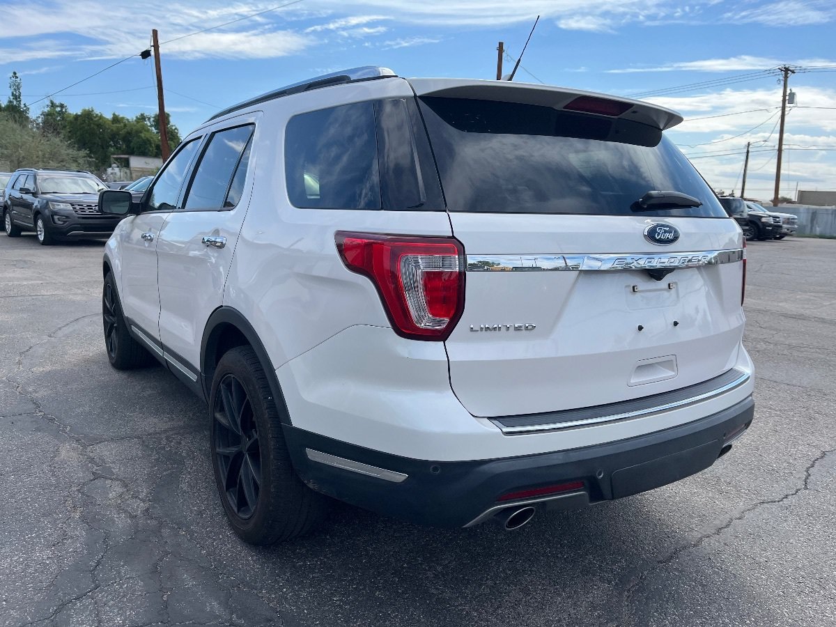 Used 2019 Ford Explorer Limited w/ Class III Trailer Tow Package FWD image 5