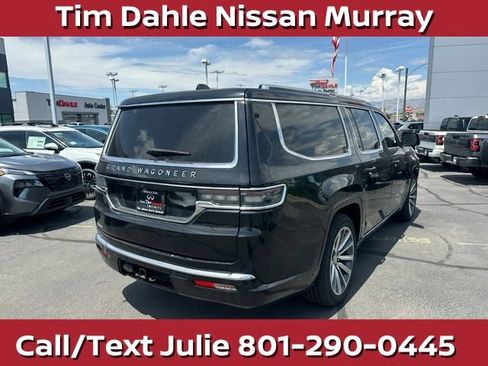 Used 2023 Jeep Grand Wagoneer L 4WD w/ Flexible Seating Group image 11