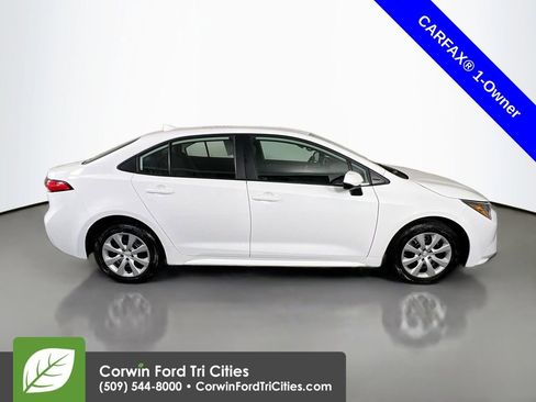 Used 2024 Toyota Corolla LE image 19
