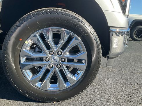 New 2025 Ford F150 Lariat w/ Equipment Group 501A Mid image 15