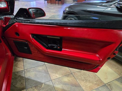 Used 1987 Chevrolet Corvette Convertible image 24