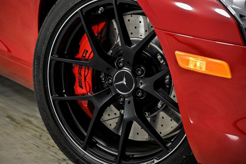 Used 2015 Mercedes-Benz SLS AMG GT Final Edition image 3