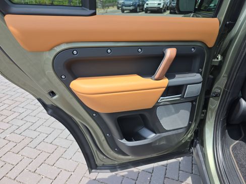 Certified 2024 Land Rover Defender 130 X AWD/4WD image 13