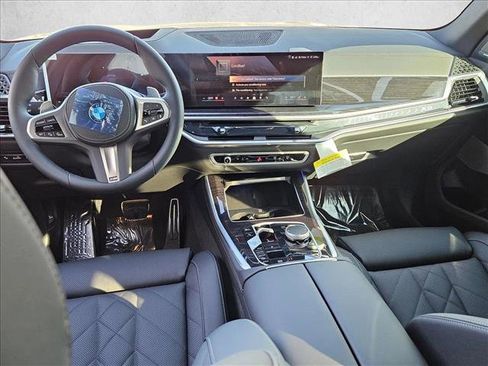 New 2026 BMW X5 xDrive40i w/ M Sport Package image 14