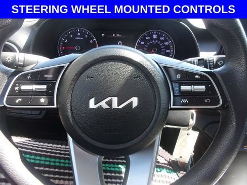 Used 2024 Kia Forte LXS w/ LXS Technology Package FWD image 5