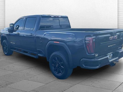 Used 2026 GMC Sierra 2500 AT4 AWD/4WD image 11