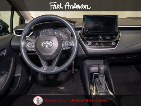 Used 2024 Toyota Corolla LE FWD image 6