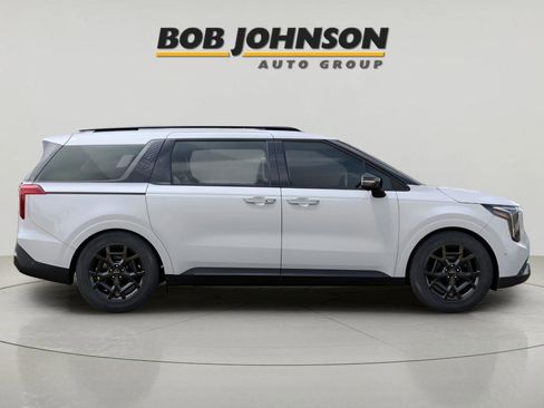 New 2026 Kia Carnival SX w/ SX Dark Edition Package FWD image 7