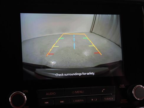 Used 2023 Nissan Frontier SV w/ SV Convenience Package image 12