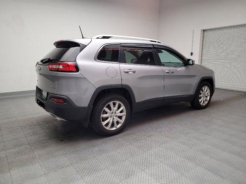 Used 2016 Jeep Cherokee Limited w/ Luxury Group image 10